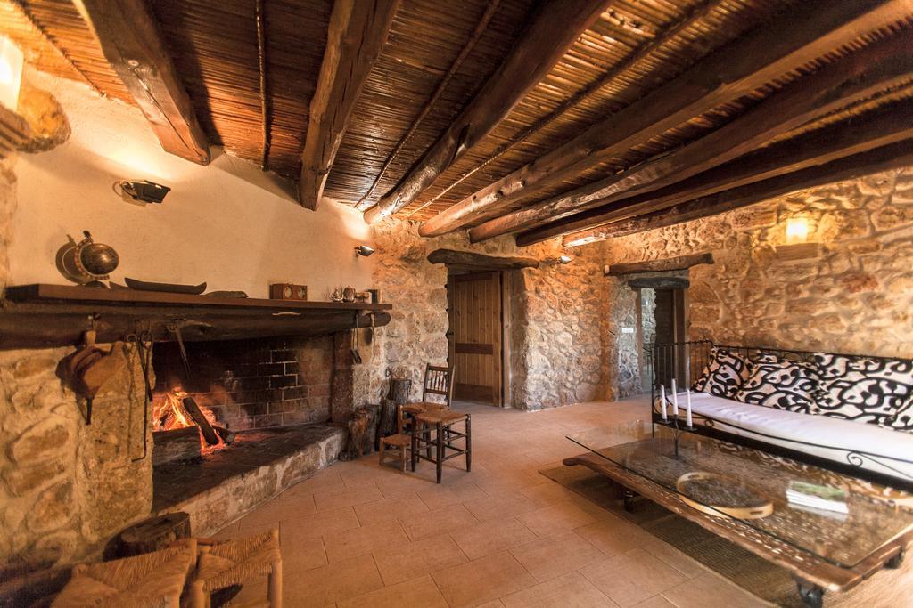 B&B Mas Coquells Habitacion Genover Vilanant Exterior photo